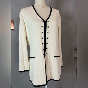 St. John Collection Santana Knit
Jacket in Vanilla/Black